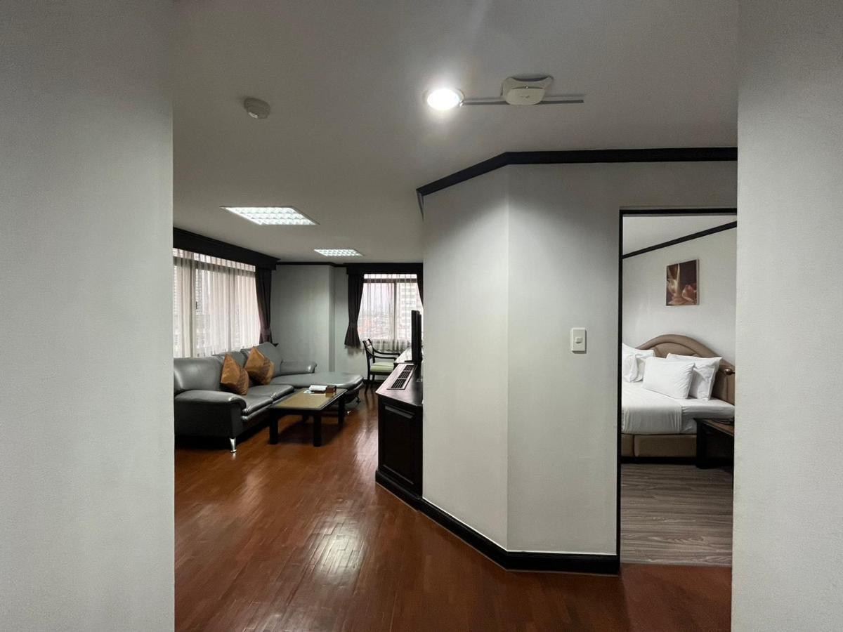 Executive One-Bedroom Suite